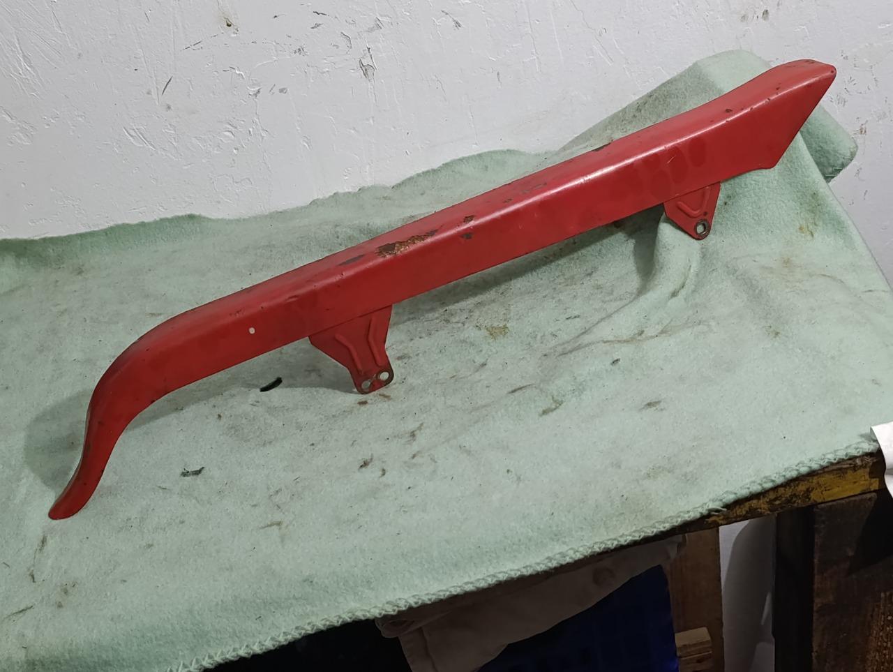 Couvre-chaîne Ducati 125 160 175 200 250 350 LesAnciennes.com