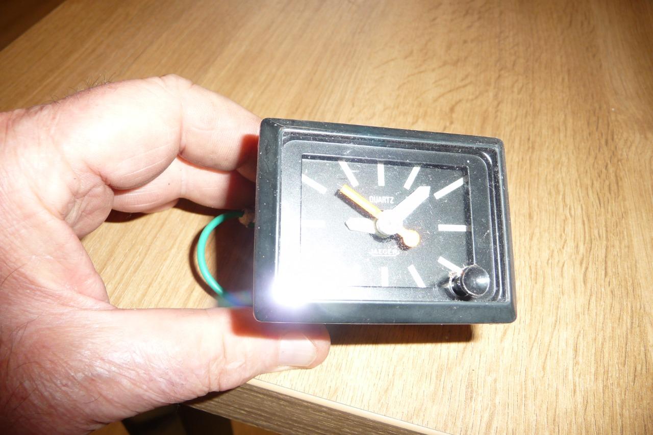 Montre RENAULT tous types LesAnciennes.com