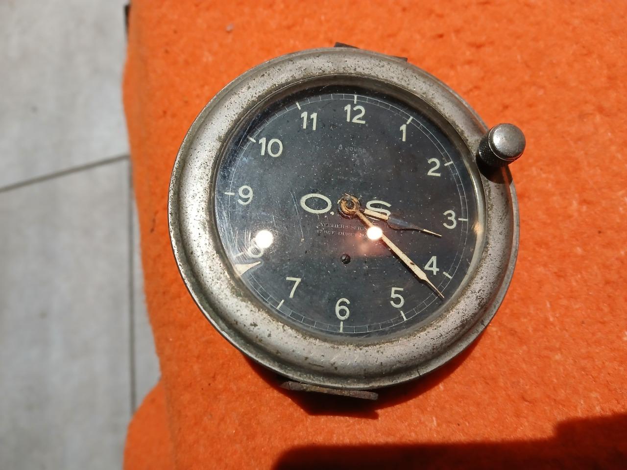 Montre MODÈLES ANCIENS modèles tous types LesAnciennes.com