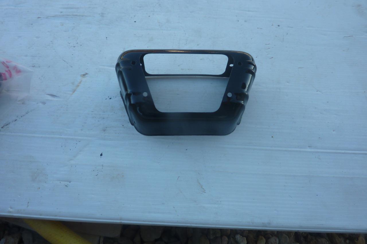 Dessus de feu de male SIMCA 8 simca 6 LesAnciennes.com