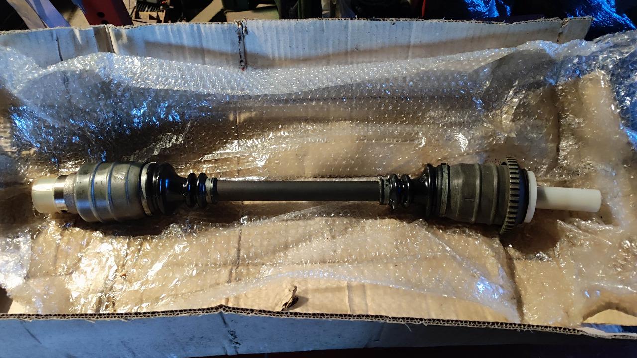 Cardan Alpine GTA LesAnciennes.com