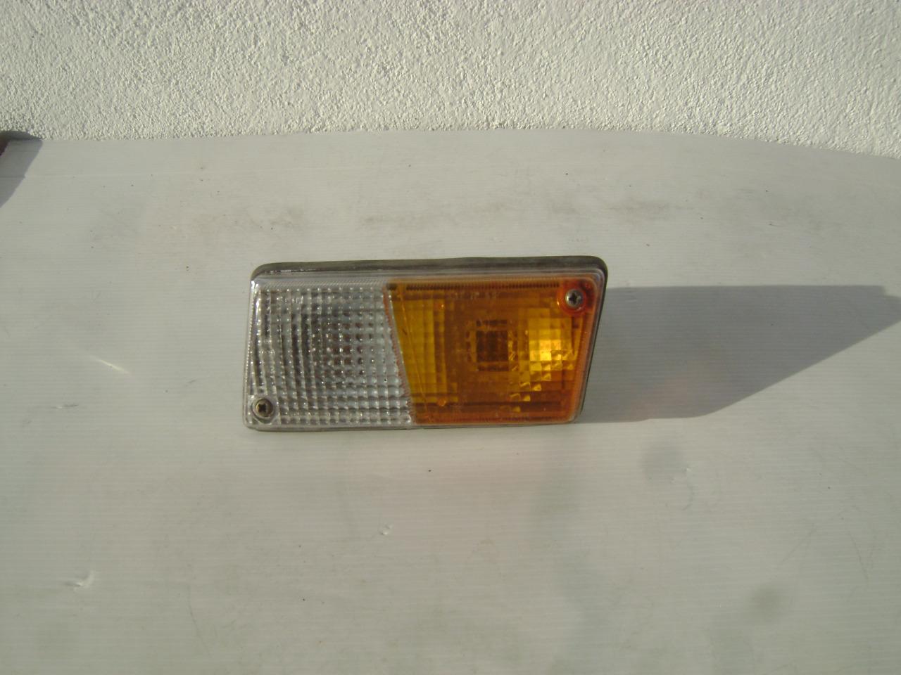 Feu de position RENAULT 6 (R6) LesAnciennes.com