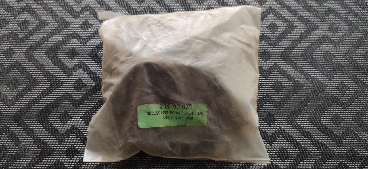 Kit de fixation échappement arrière SIMCA 1307 08 LesAnciennes.com