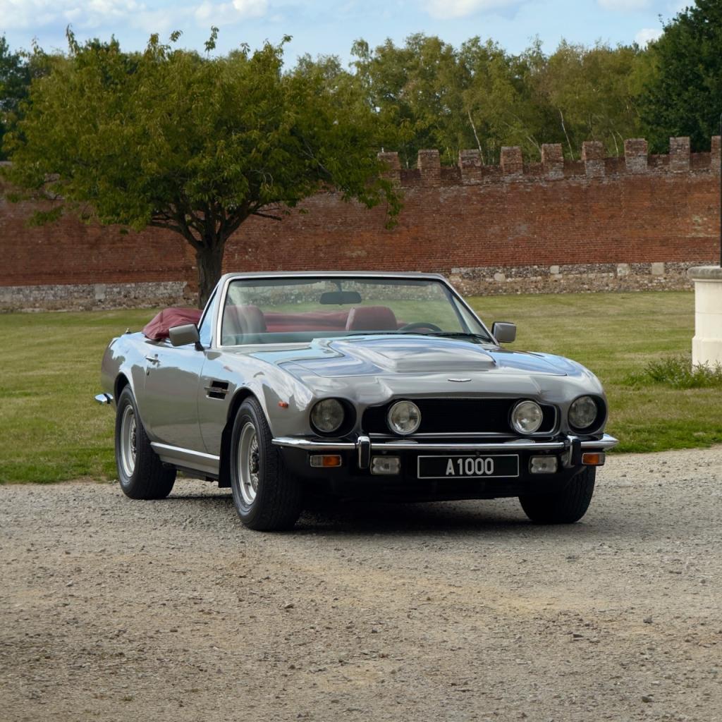 ASTON MARTIN V8 Volante - 1986 LesAnciennes.com
