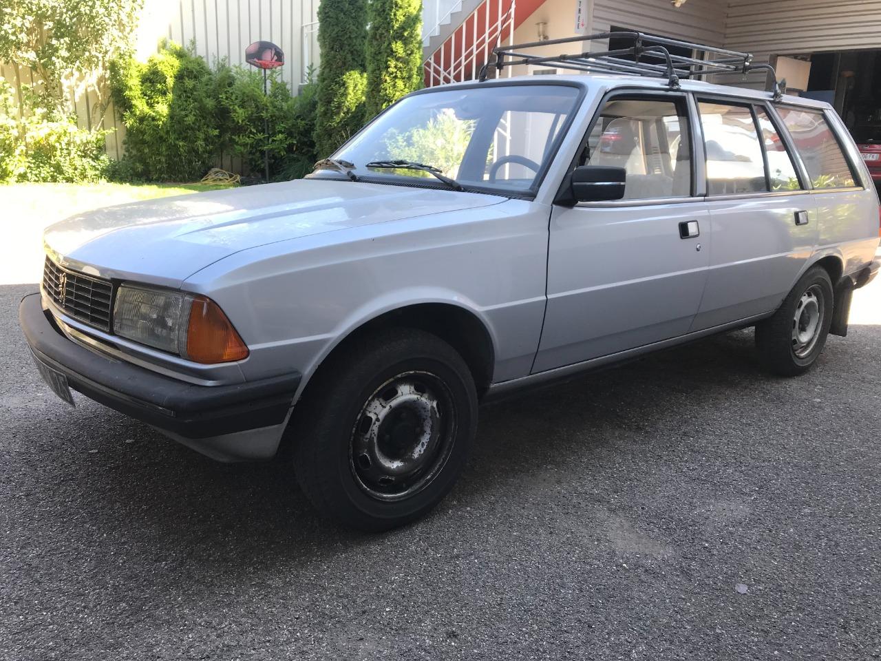 PEUGEOT 305 gr break - 1986 LesAnciennes.com