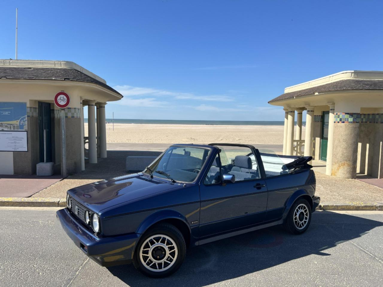 VOLKSWAGEN Golf CABRIOLET QUARTETT - 1991 LesAnciennes.com