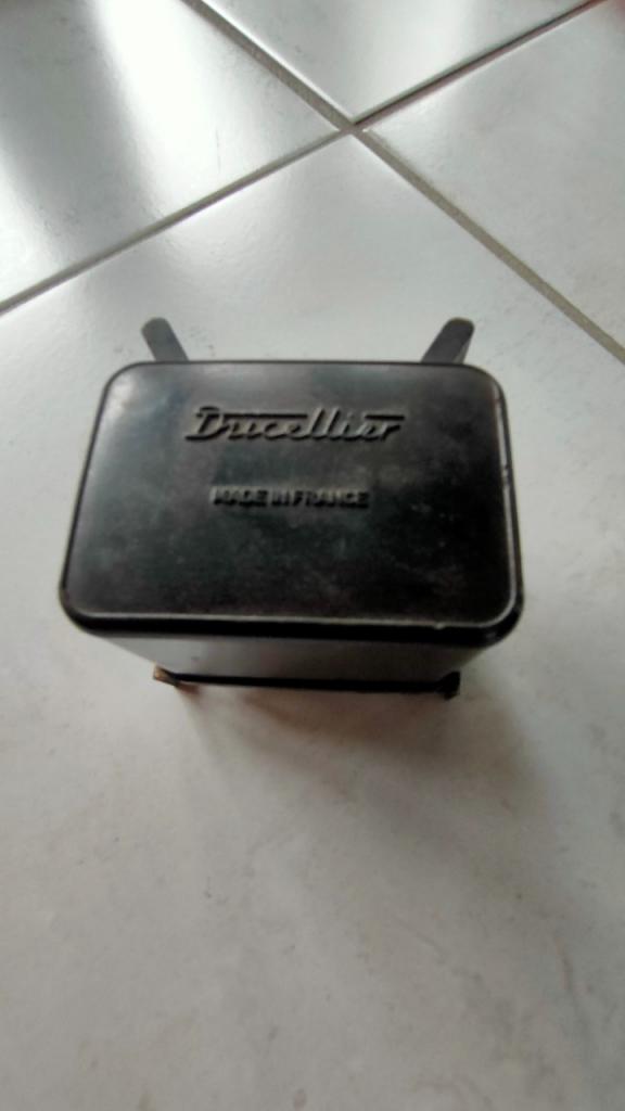 Régulateur Ducellier 12 V pour Voitures Anciennes LesAnciennes.com