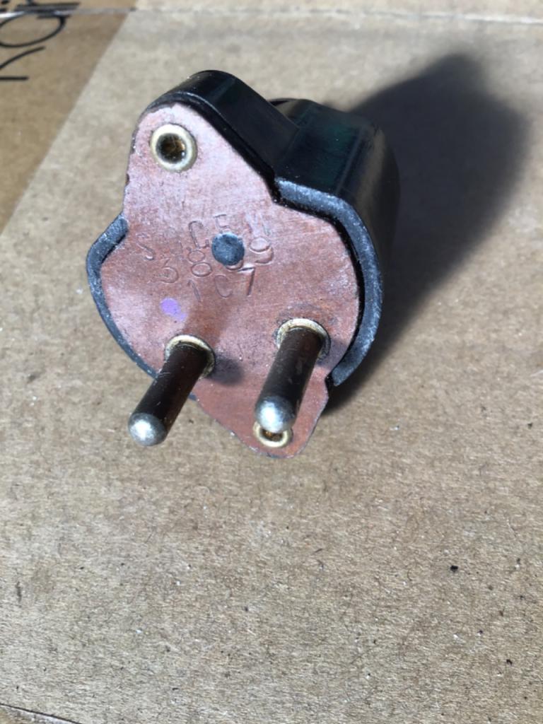 CONTACTEUR 2 BROCHES CITROEN AMI 6 LesAnciennes.com