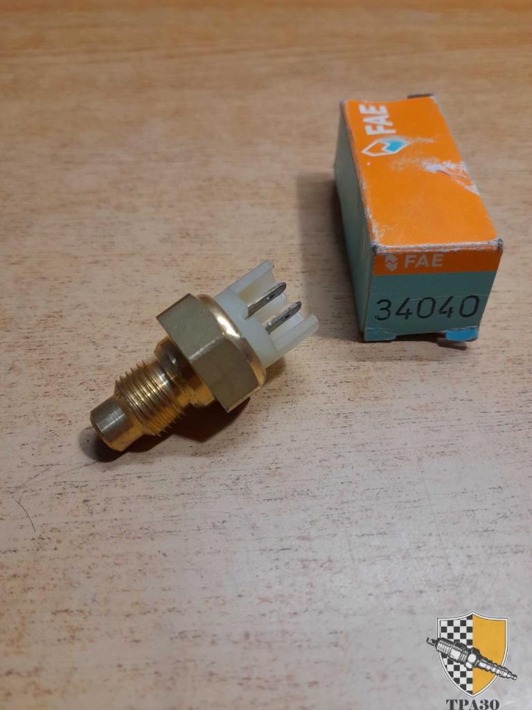 Sonde de température d'eau Renault 21 Clio RSI LesAnciennes.com