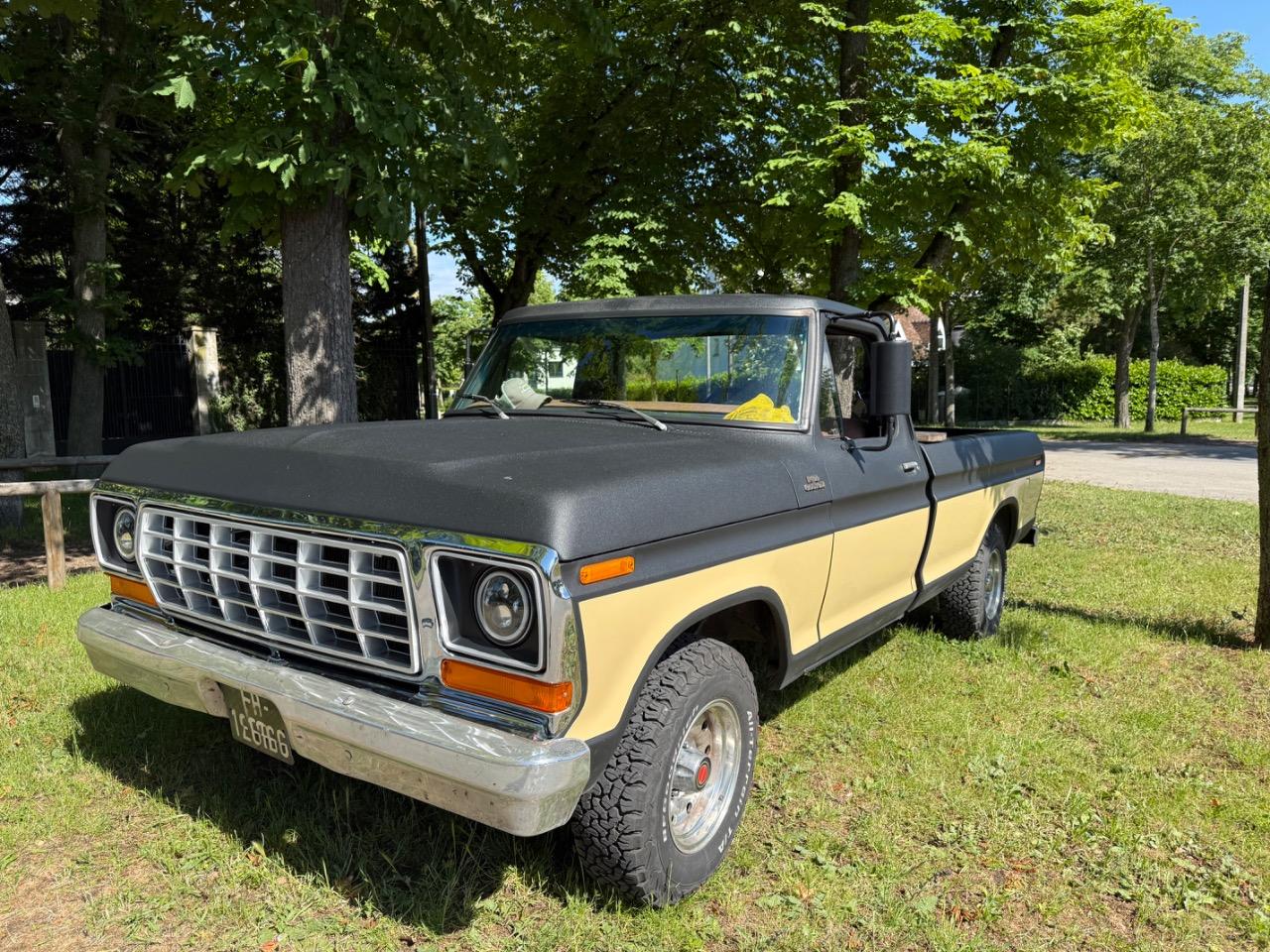 FORD F100 Custom longue benne - 1978 LesAnciennes.com