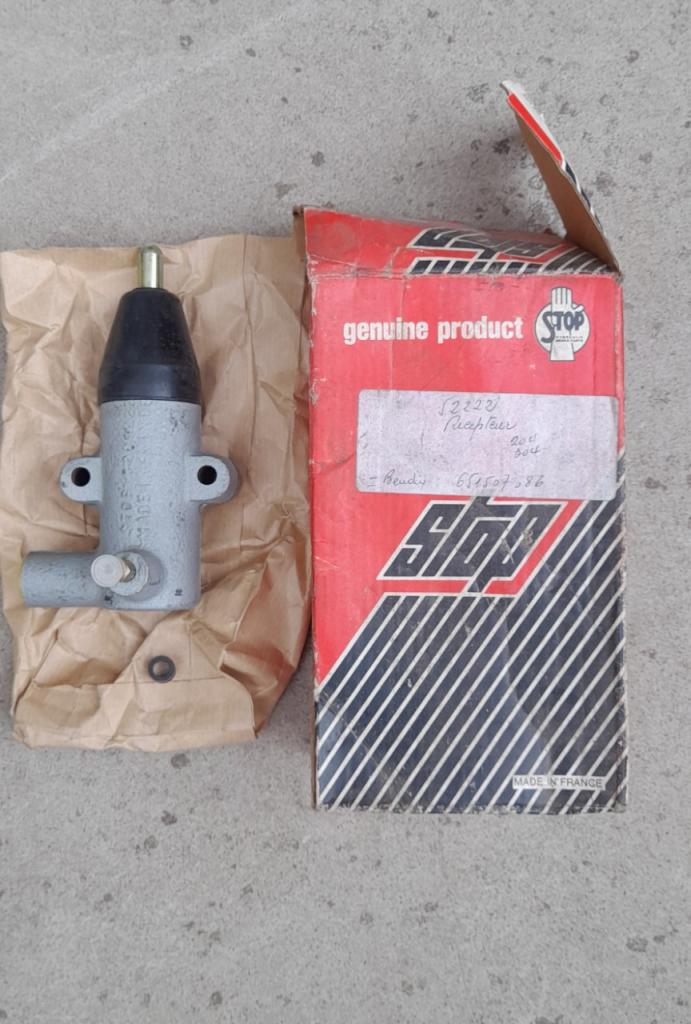 PEUGEOT 204 304 récepteur d'embrayage LesAnciennes.com