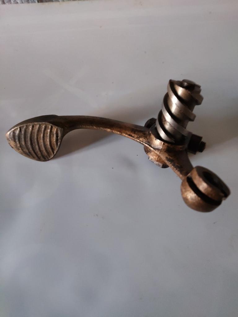 Pédale embrayage 125 MOTOBECANE D 45 LesAnciennes.com