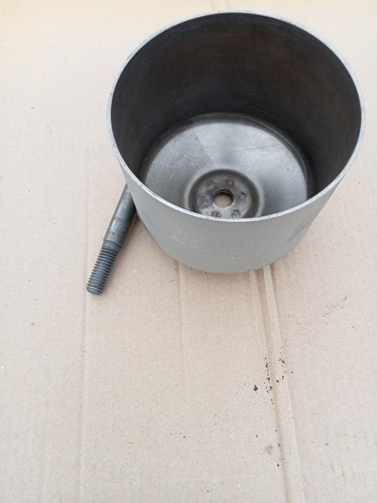 Boitier de filtre à huile TRIUMPH TR6 LesAnciennes.com