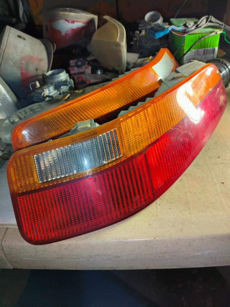Feux AR PORSCHE 928 S4 LesAnciennes.com