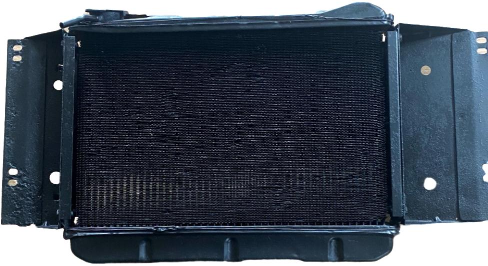 RADIATEUR TRIUMPH Spitfire MK1 A 1500FH LesAnciennes.com