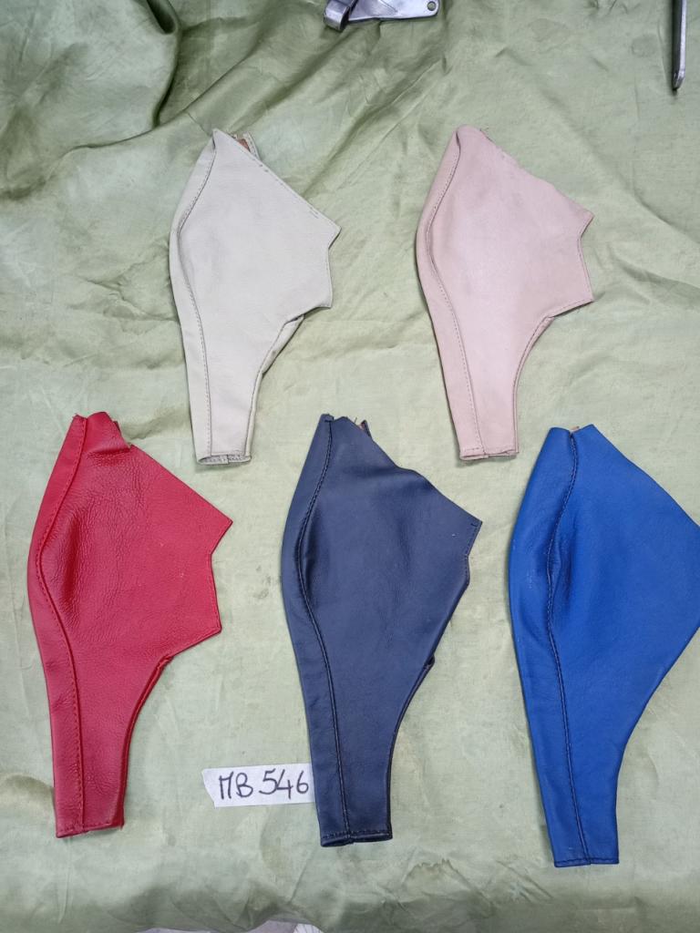 Soufflets de frein à main pour Maserati Indy LesAnciennes.com