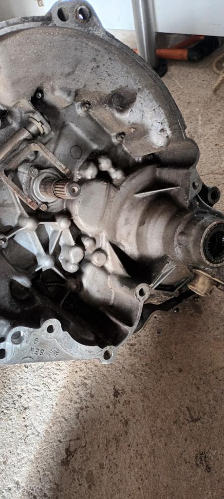 Boite de vitesse PEUGEOT 205 GL LesAnciennes.com