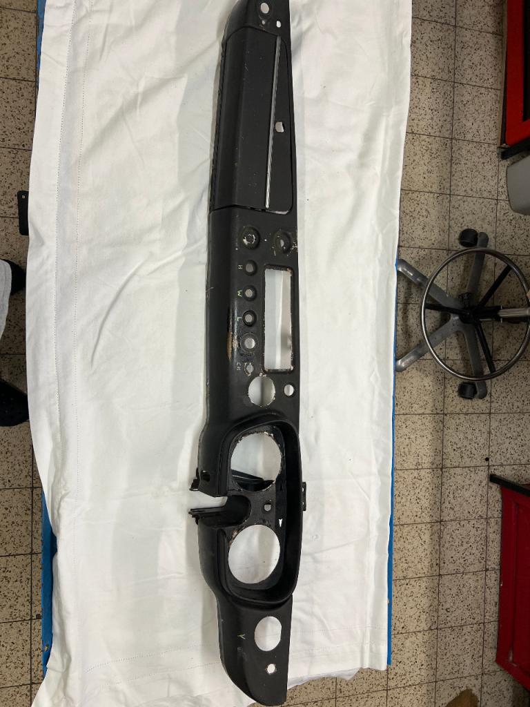 Pour MGB Roadster MK1 vend tableau de bord LesAnciennes.com