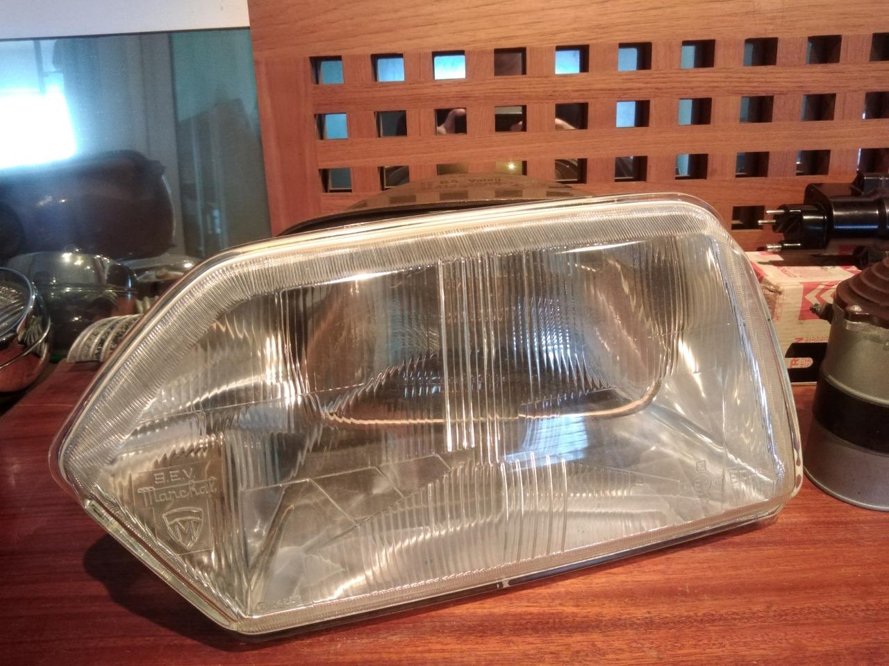 Phare CITROEN GS LesAnciennes.com