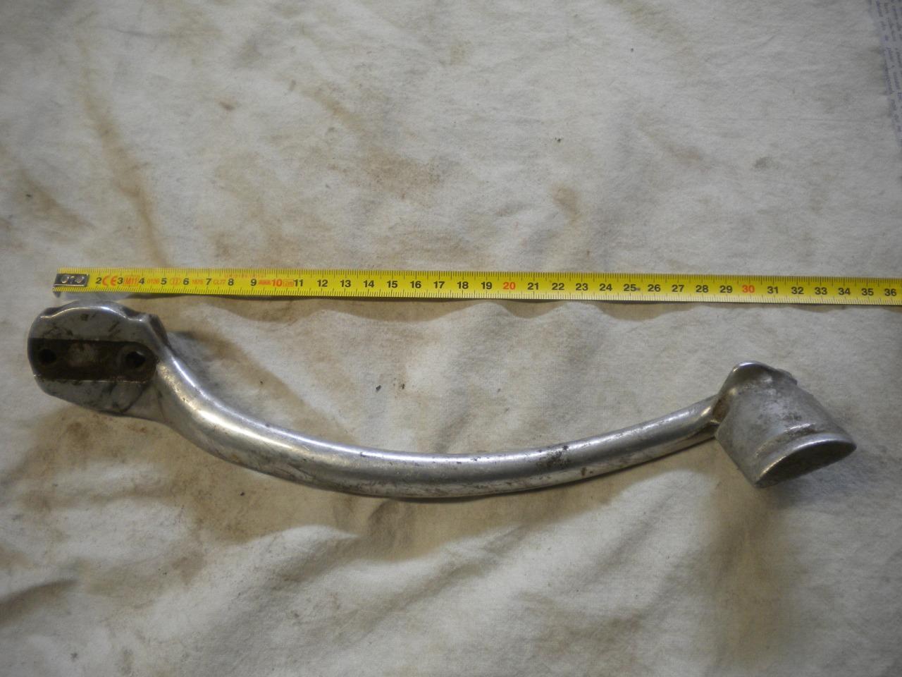 Pièces VESPA une pédale de frein LesAnciennes.com