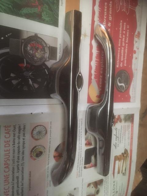 Poignées porte VOLVO P1800 ou ES LesAnciennes.com