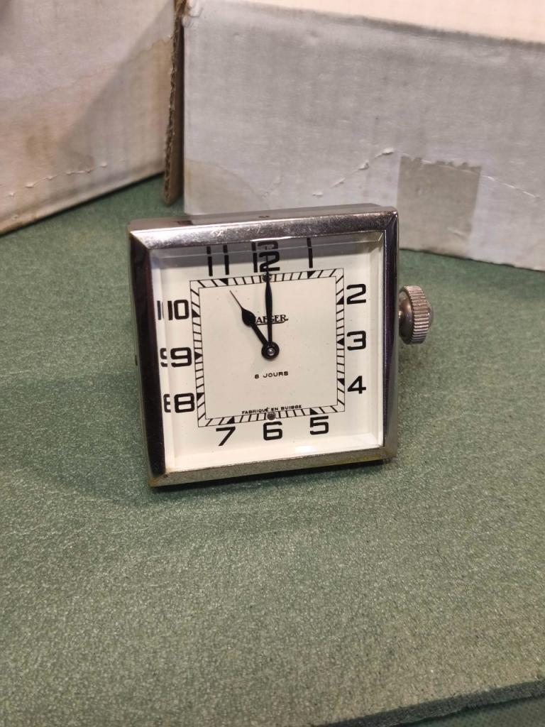 Mouvement JAEGER montre de bord LesAnciennes.com