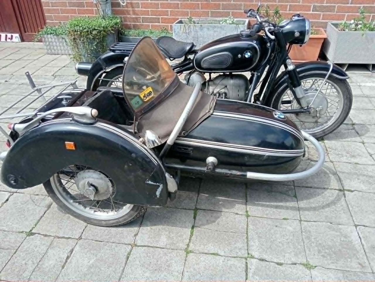 BMW R60 /2 - 1968 LesAnciennes.com