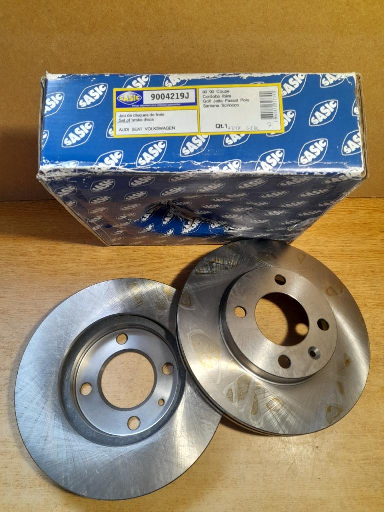 Disques de frein avant golf GTI scirocco Audi 80 LesAnciennes.com