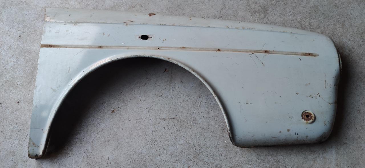 Aile avant droite RENAULT 10 (R10) série 2 LesAnciennes.com