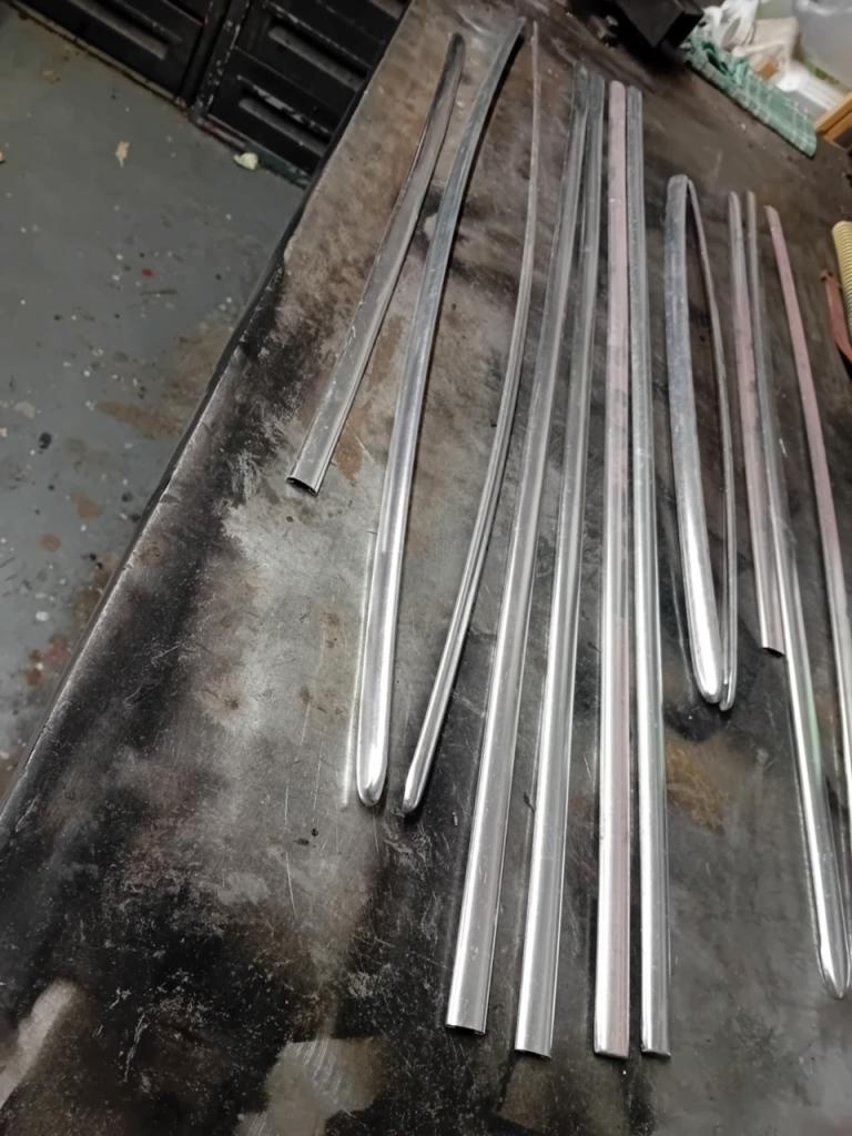 Porte VOLKSWAGEN Coccinelle 1303 LesAnciennes.com