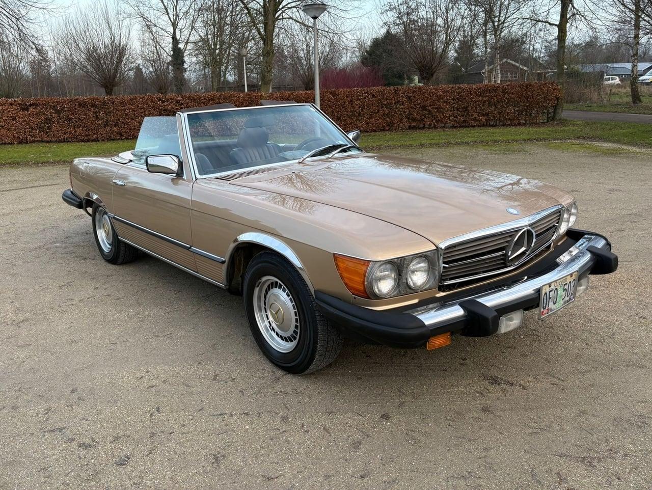 1983 Mercedes-Benz 380 SL (R107) LesAnciennes.com