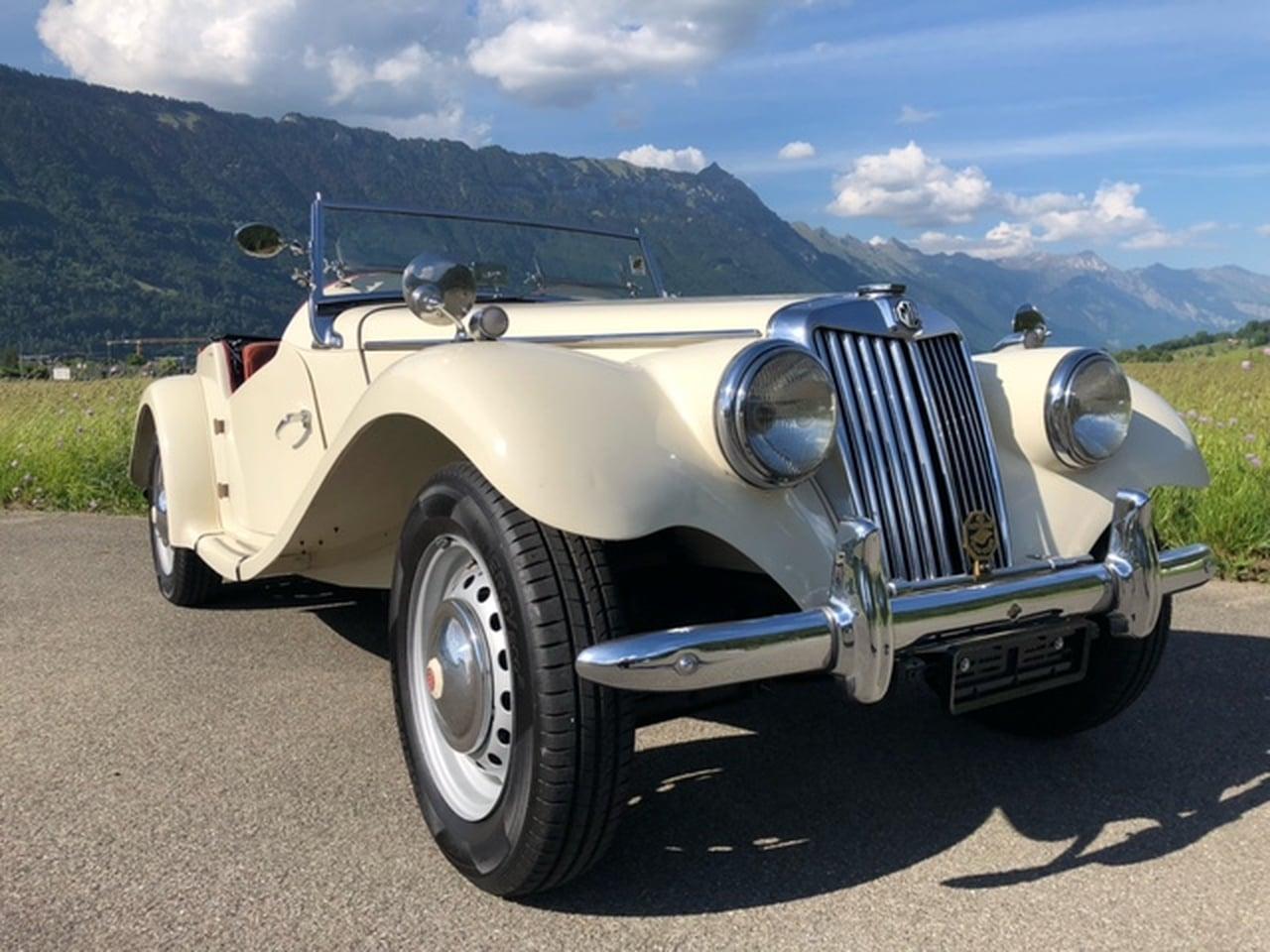 1954 MG TF Midget LesAnciennes.com