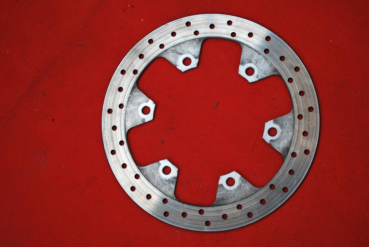 Disque arriere GUZZI California année 2000 LesAnciennes.com