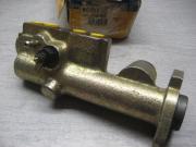 image_0-MAITRE CYLINDRE FREIN RENAULT 4 5 R4 R5 D.19MM