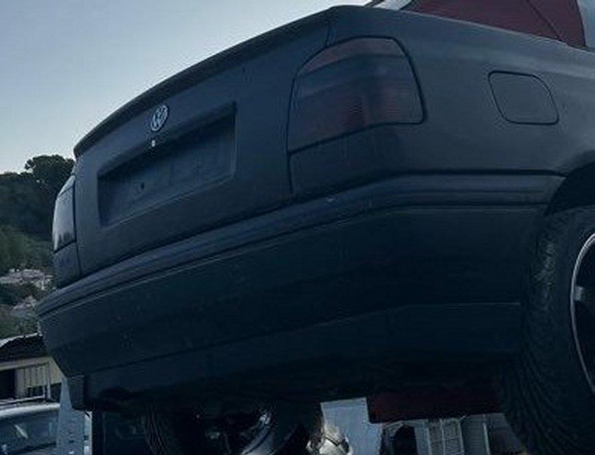 Pare-chocs arrière GOLF III en très bon état LesAnciennes.com