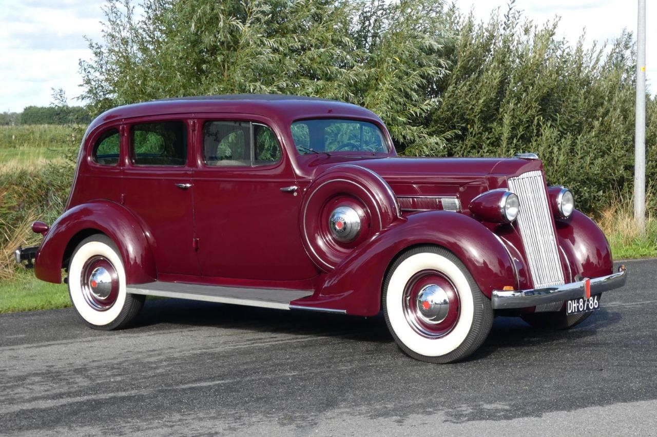 PACKARD 120 Sedan - 1935 LesAnciennes.com