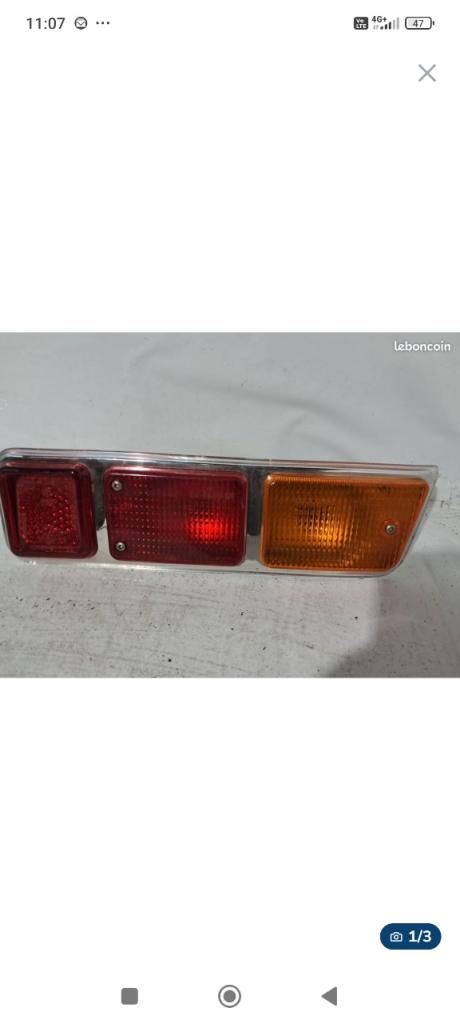 Feu arrière droit pour RENAULT 10 (R10) LesAnciennes.com
