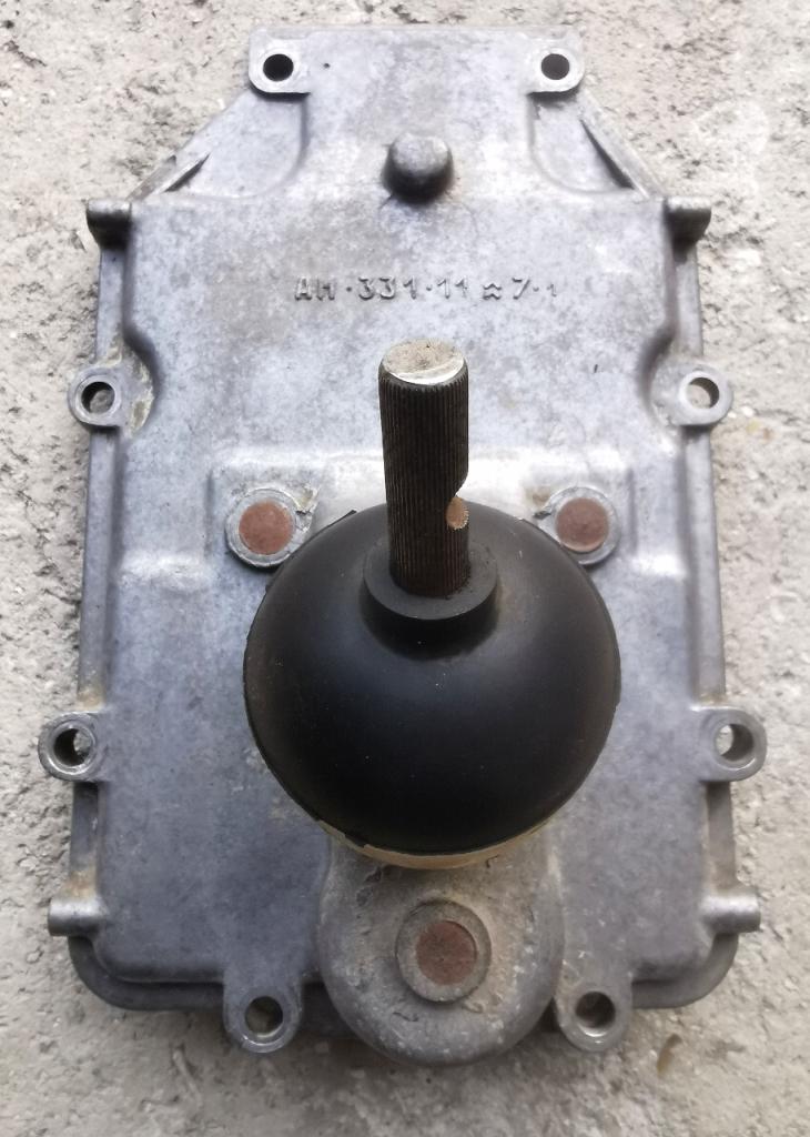 Couvercle supérieur de boîte de vitesseCITROEN 2CV LesAnciennes.com