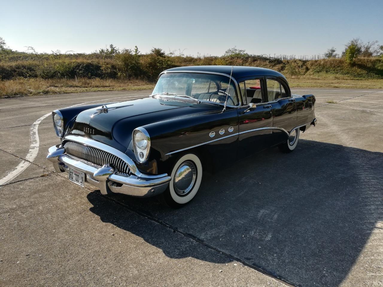 BUICK Special Série 40 sedan - 1954 LesAnciennes.com