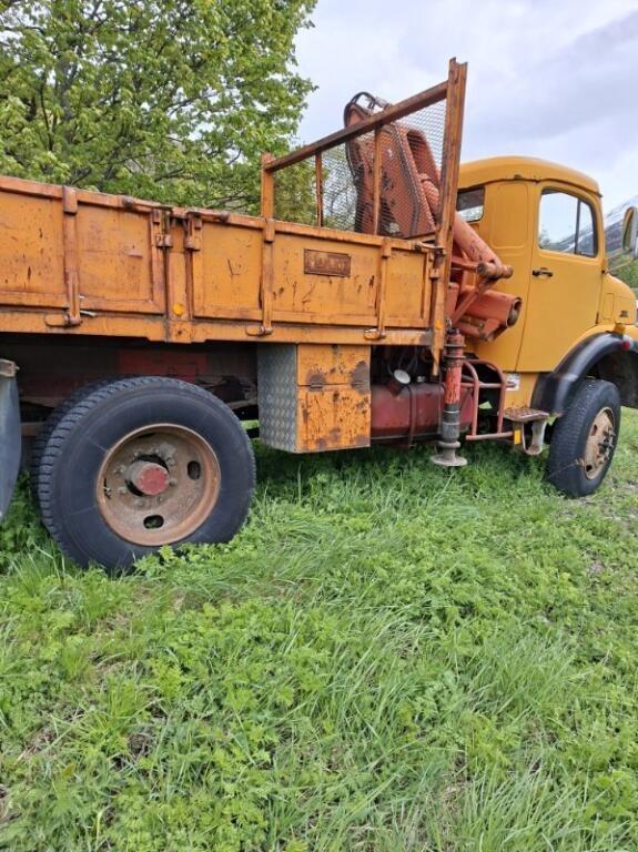 MERCEDES 1113 CAMION BENNE - 1981 LesAnciennes.com