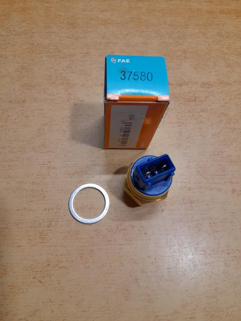 Thermocontact pour ventilateur de radiateur AX LesAnciennes.com