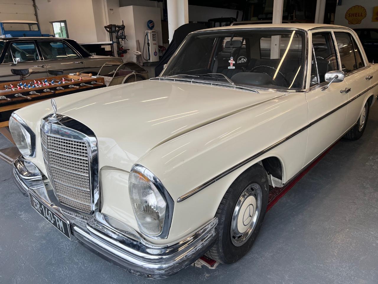 MERCEDES 280 SE 108 - 1969 LesAnciennes.com