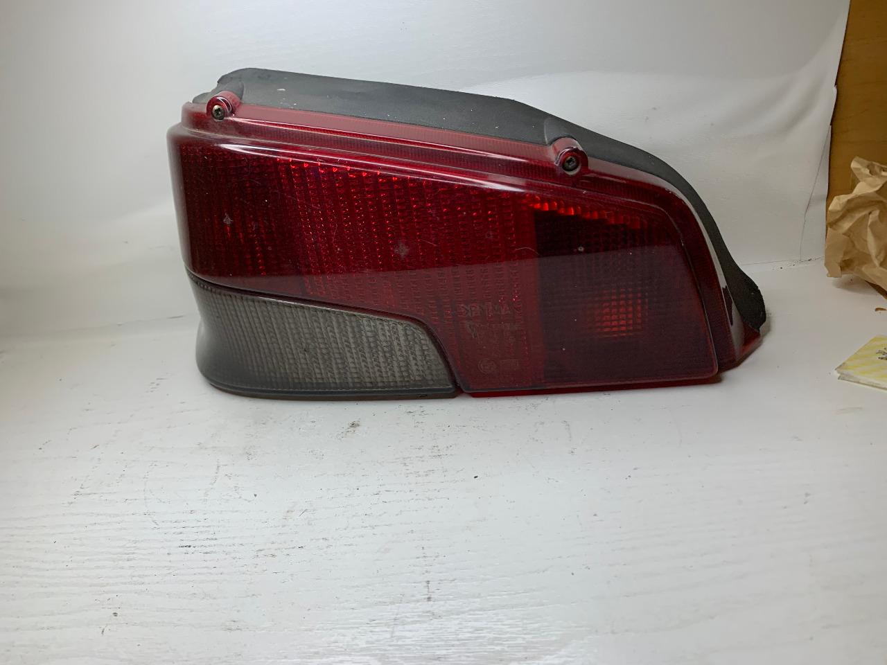 Feu arriéré gauche VALEI 2186 G PEUGEOT 106 LesAnciennes.com