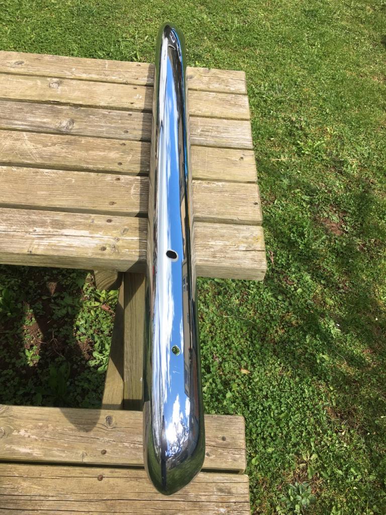 Pare choc FIAT 850 LesAnciennes.com