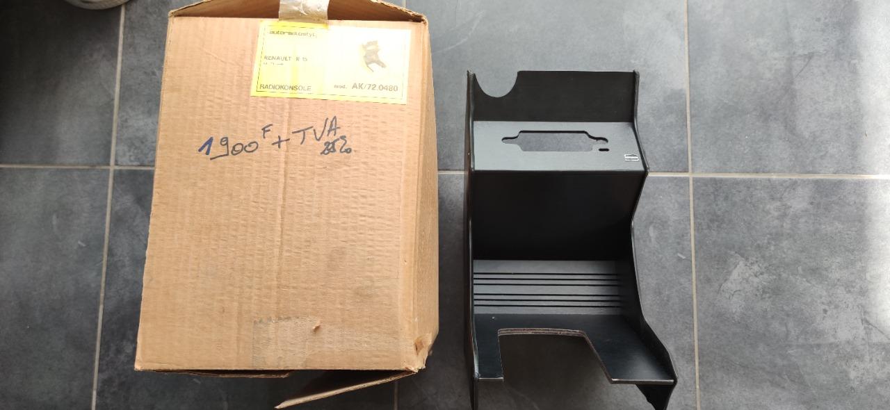 Console centrale RENAULT 15 (R15) série 1 LesAnciennes.com