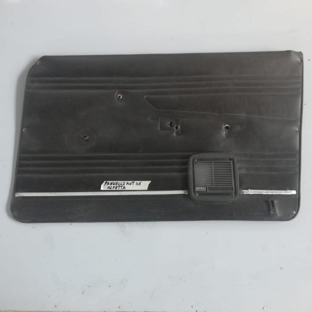 Panneaux de porte pour Alfa Romeo Alfetta LesAnciennes.com