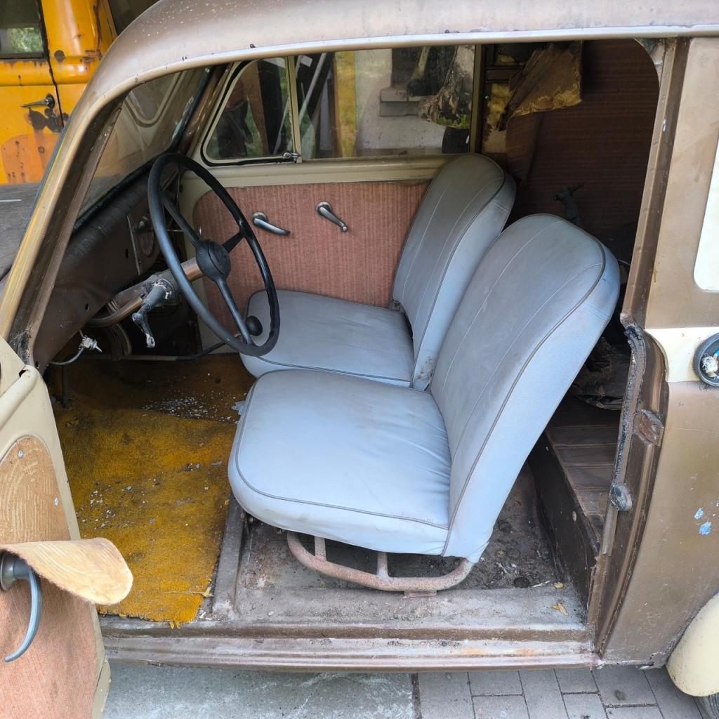 1951 Renault Juvaquatre, foto 3