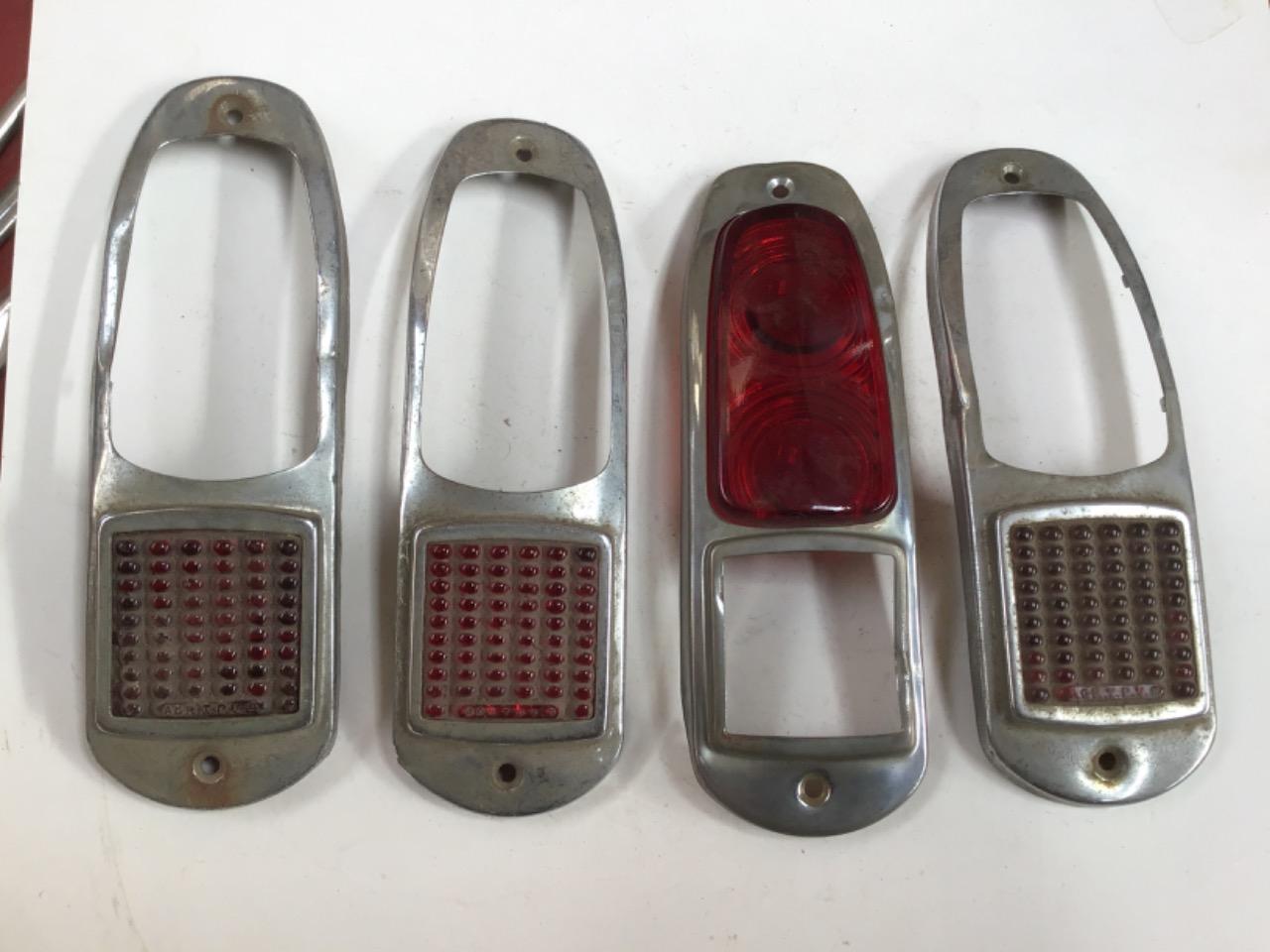 FEUX ARRIÈRES RENAULT FREGATE LesAnciennes.com