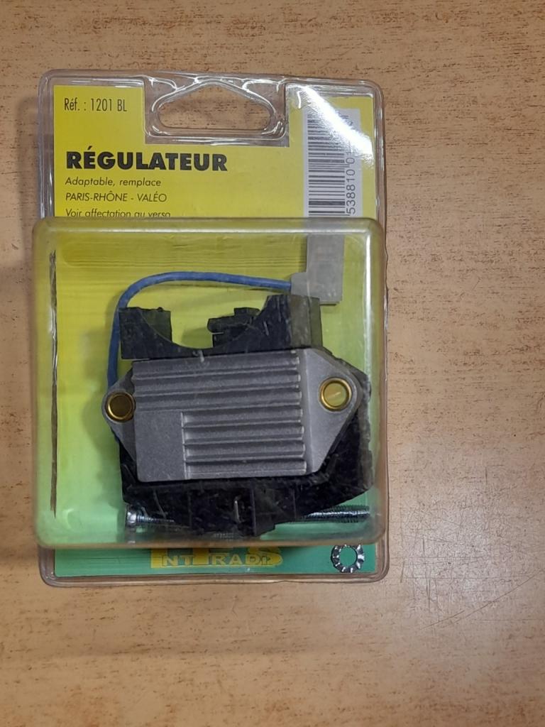 Régulateur D'alternateur Peugeot 104 204 205 304 LesAnciennes.com