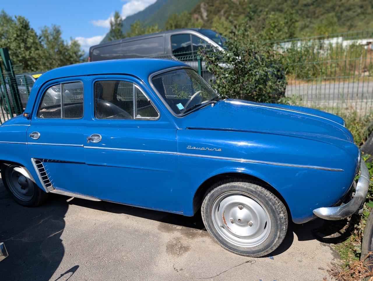 RENAULT Dauphine - 1958 LesAnciennes.com